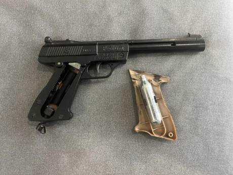 Hola a todos!!

Me he encontrado esta pistola de la marca podium.

En internet he podido encontrar bastante 00