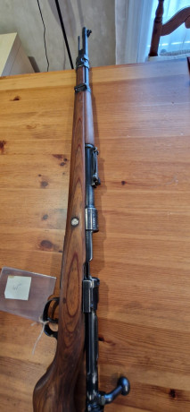 Un compañero vende un Mauser K98, esta en Vic por 850€, si al comprador le interesara, podria tratar los 00