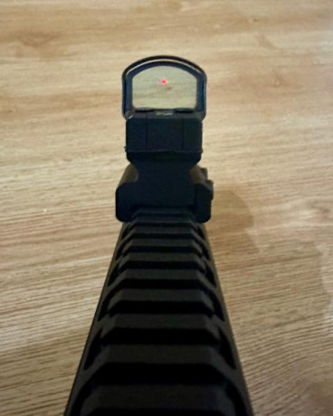 Se vende Visor LEUPOLD DeltaPoint Pro NV 2.5 MOA Dot. 

Solamente estrenado esta como nuevo, se incluye 01