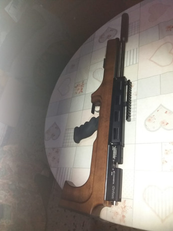 - Vendo Cometa Orion Bullpup, calibre 6,35. En impecable estado, funciona perfectamente, muy pocos tiros, 01