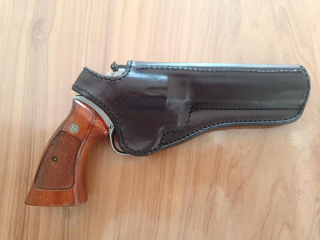 Vendo SW modelo 686 del 357 mg. Estado excelente. Se regala funda de calidad de piel. 500€. Se puede ver 00