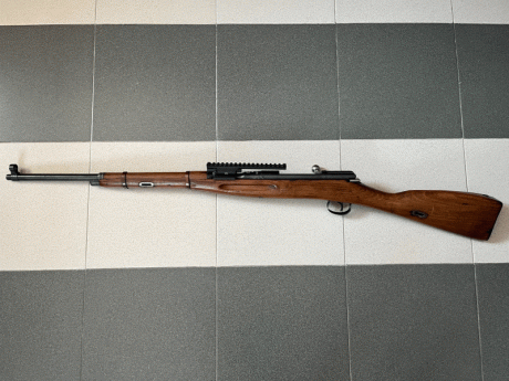 Carabina Frankonia
Calibre 22 LR
Esta carabina es una copia polaca del famoso Rifle Mosin Nagant, Ła utilizaban 00