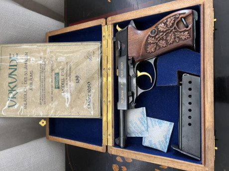 Se vende en perfecto estado está P38 conmemorativa con caja, segundo cargador, libro de instrucciones 10
