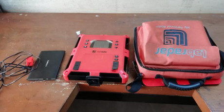Vendo el siguiente material . LabRadar con batería exterior de gran capacidad y activación por retroceso 01