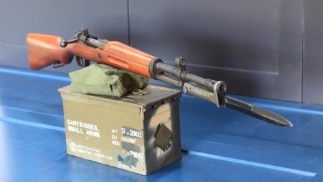 Hola, busco un Cetmetón con números coincidentes y cerrojo curvo y también una carabina Destroyer,  preferiblemente 50