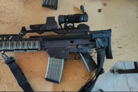 Buenas tardes 
Un amigo me a pedido que le busque este rifle en concreto el modelo hk slb8 en calibre 122