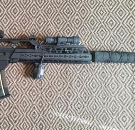 Buenas tardes 
Un amigo me a pedido que le busque este rifle en concreto el modelo hk slb8 en calibre 131