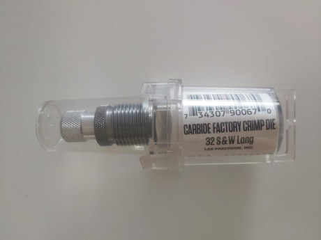 Se vende carbide factory crimp die del calíbre 32 S&W.
Usado una sola vez y en su embalaje original
20 00