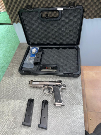 Vendo pistola Beretta modelo 92 x performance impecable del año 2023 apenas uso por falta de tiempo calibre 12