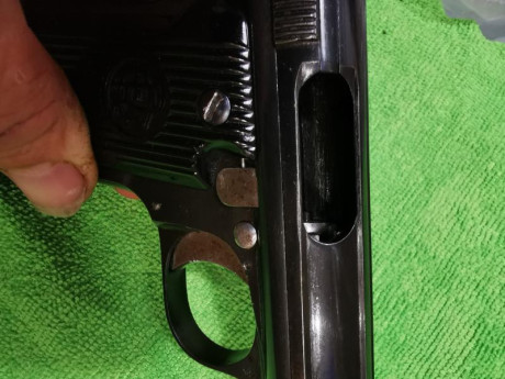 Vendo pistola Astra 400 RE, en buen estado, de uso y de pavón, solo tiene un pequeño rallon, en el casquillo 40