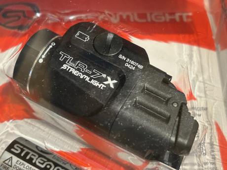 VENDIDO. Nuevo a estrenar, sin desempaquetar.  Módulo STREAMLIGHT TLR-7X  con 500 LUMENS de foco. Incluye 01
