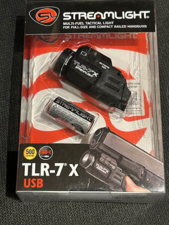 VENDIDO. Nuevo a estrenar, sin desempaquetar.  Módulo STREAMLIGHT TLR-7X  con 500 LUMENS de foco. Incluye 00