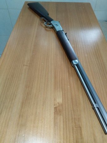 Un buen amigo me pide que le anuncie este  Amadeo Rossi  en calibre  .38 SPL/ .357 Magnum .
El arma está 00