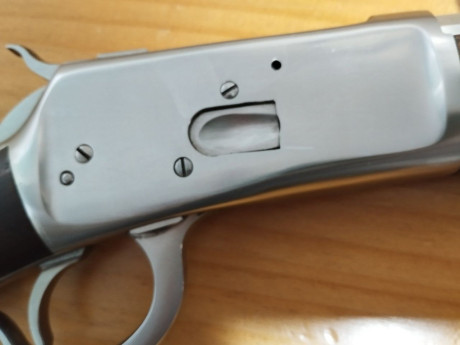 Un buen amigo me pide que le anuncie este  Amadeo Rossi  en calibre  .38 SPL/ .357 Magnum .
El arma está 10