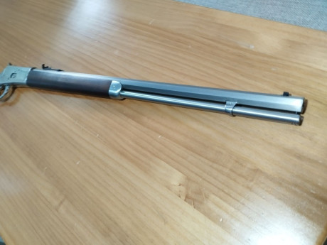 Un buen amigo me pide que le anuncie este  Amadeo Rossi  en calibre  .38 SPL/ .357 Magnum .
El arma está 20