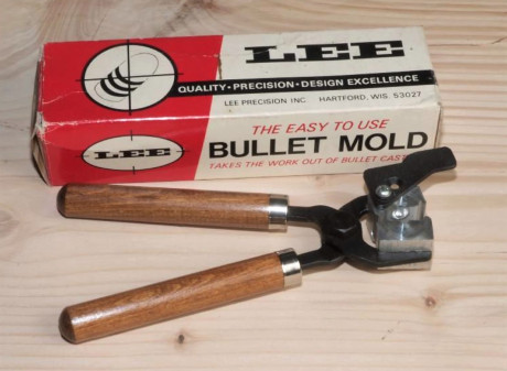 Vendo las siguientes turquesas LEE:

Molde Lee 533-410-M de 1 cavidad, ref.90473
Bala .533" minié 00