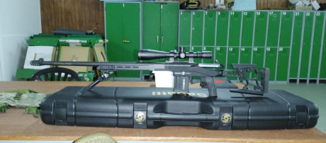 Hola a todos.
Vendo este rifle con 500 tiros. Dispone de arca rail integrado, carril de 20 moa, rosca 01
