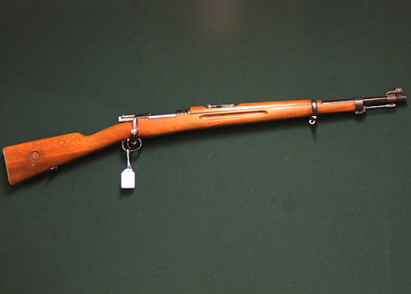 Busco carabina mauser Carl Gustaf o Husqvarna M38 o M96/38.
Cañon y estrías en buen estado de tiro, no 10