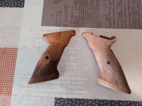 Cachas ambidiestras para browning international II buen estado 45 euros envío incluido. 00