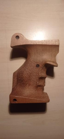 Vendo cacharro Morini de la talla L, es para revolver de la marca S&W 686 y similares de armazón.
Está 00