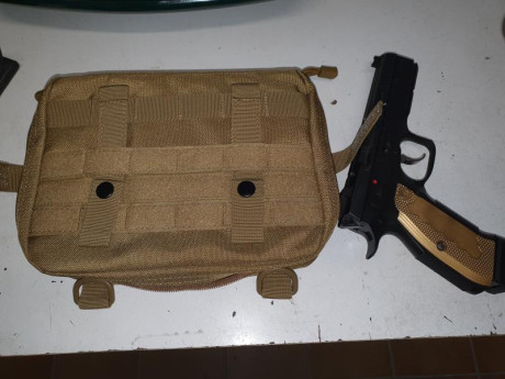 Comprada para mi mujer, Shadow2 OR (Optics Ready) praticamente nueva. Con su estuche original, sus tres 30