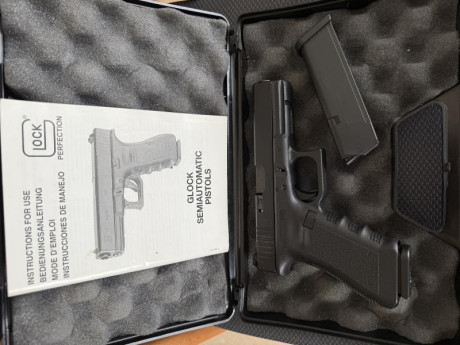 VENDIDA  Glock 17 Gen 3 , en perfecto estado , tiene una alza regulable , se entrega la original fija 01