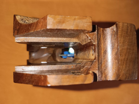Vendo empuñadura para mano izquierda de pistola Morini 162 con "módulo electrónico antiguo", 01