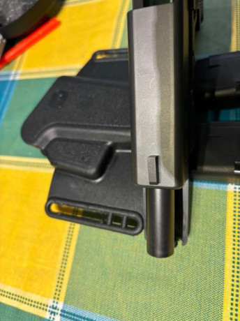 Reservada. 

Vendo Glock 17 gen4.
 De serie excepto por el punto de mira de tritio más luminiscente amarillo 10