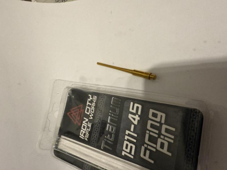 Aguja percutora de TITANIO para 1911 Cal .45 . Nueva a estrenar . Aumenta la velocidad de ignición 
35 00