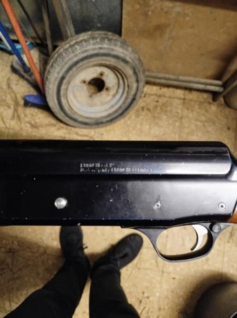 Vendo escopeta fn en buen estado. poco que explicar de esta arma que no se sepa ya. en condiciones buenas. 00