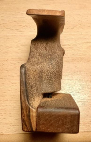 Cacha anatómica RINK para pistola STEYR. Tamaño para L y M regulable, sin tocar. 150€  envió incluido 00