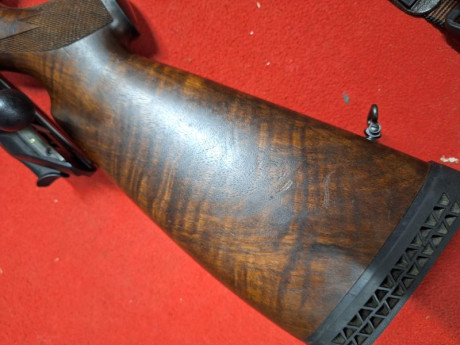Buenas a todos,

*SE VENDE:* 

Rifle BLASER R93 LUXUS, cal. 30/06 + monturas Blaser de 1" con visor 11