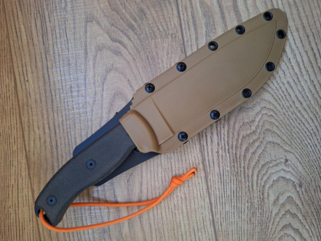 SE VENDE:

Cuchillo tactico/supervivencia ESEE-6.
Totalmente nuevo, nunca usado.

Precio: 160€ + 8€ envío 01