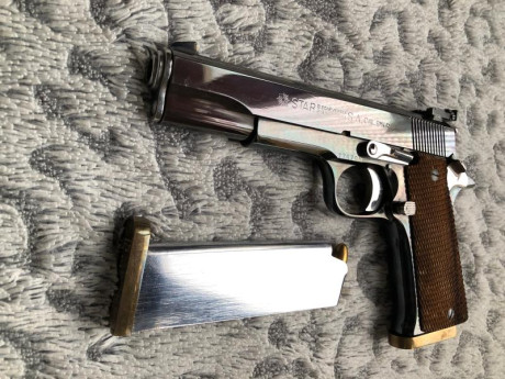 Vendo pistola Star Súper B, 9mmP, en perfectísimo estado, con pavón precioso azulalo, perfecta para precisión, 32