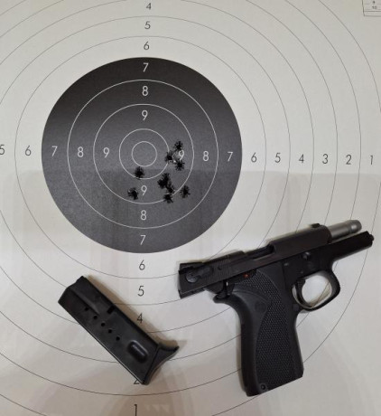 *SE VENDE:*  (((Rebajada)))

Pistola compacta SMITH & WESSON modelo 6904, calibre 9mm. Dos cargadores 10