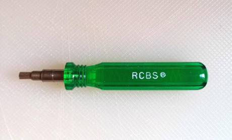 Buenos días.

Vendo en Madrid Escariador/Limpiador de la marca RCBS para el alojamiento del piston de 00