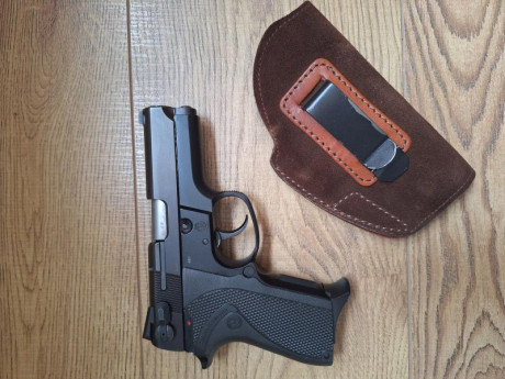 *SE VENDE:*  (((Rebajada)))

Pistola compacta SMITH & WESSON modelo 6904, calibre 9mm. Dos cargadores 90
