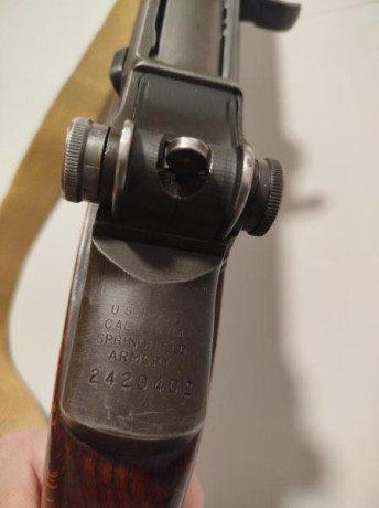 Pongo a la venta un magnífico Garand M1
Con varios clips (cargadores) 
En un estado excepcional. No ha 01