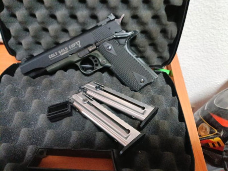 Calibre: .22 l.r.
- Capacidad: 12+1
- Longitud de cañón: 12,7 cm.
- Dimensiones L/A/An: 225/140/35
- Peso: 02