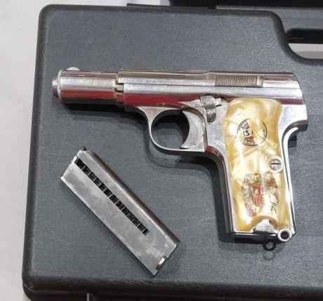 hola vendo estas dos piezas 
300 euros cada una  
estan en perfecto estado en barcelona

estan en la F

9 01