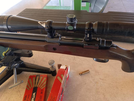 Se vende rifle inglés monotiro con acción 98 mejorada y cañón pesado con visor Tasco 8-32 x 44 se desconoce 01