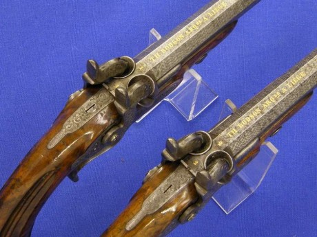 Voy a colocar unas fotos de un arma larga alemana de llave de mecha del siglo XVI. 150