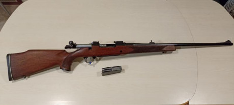 Buenas se cambia browning BBR cerrojo calibre 300 , cargador extraible, maderas al aceite, carril de 2 01
