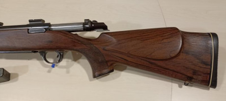 Buenas se cambia browning BBR cerrojo calibre 300 , cargador extraible, maderas al aceite, carril de 2 12