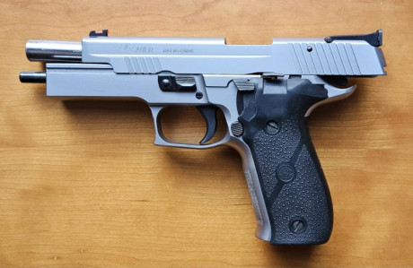  Vendo pistola Sig Sauer P226 S X-Five Allround en calibre 9mm Para. 
Incluye Kit de Conversión a calibre 01