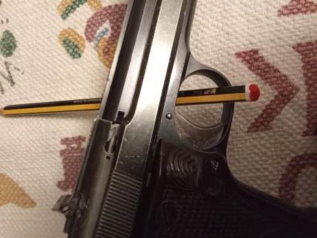 Buenas tardes , pongo en venta una Llama modelo Vlll en cal .38 SA con tres cargadores,por un importe 51