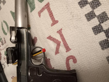 Buenas tardes , pongo en venta una Llama modelo Vlll en cal .38 SA con tres cargadores,por un importe 50