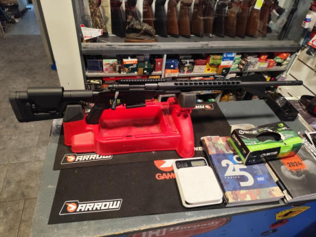Rifle totalmente nuevo con muy poquitos disparos , se compró por capricho

Calibre 308 win

Cañón de 24” 61