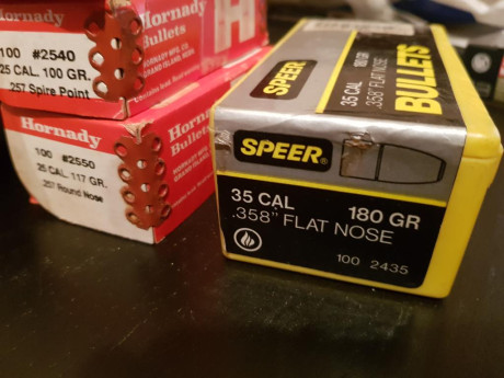 Vendo las siguientes puntas de rifle y arma corta

Lote 1:
.452 Freedom Arms. Son 200 puntas en 4 cajas, 00