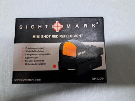 Se vende holografico  de punto rojo prácticamente nuevo, estaba montado en rifle "semi" 30-06 02